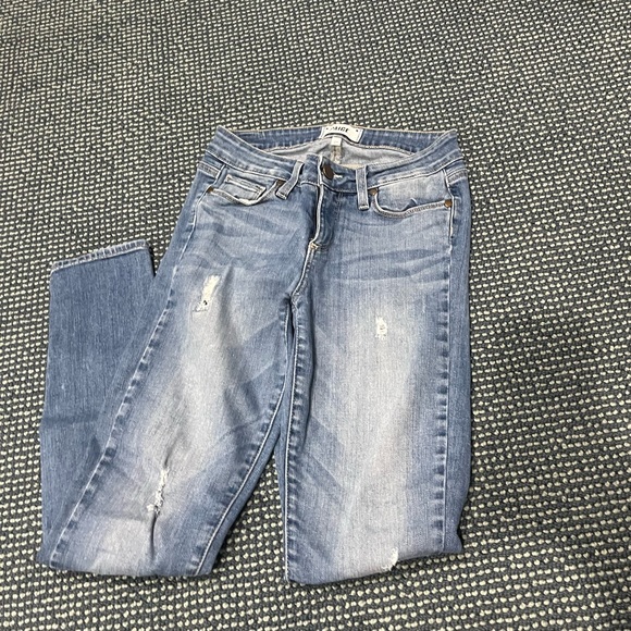 PAIGE light wash skinny jeans - Picture 2 of 4